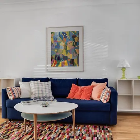2 Bedroom Cozy In *