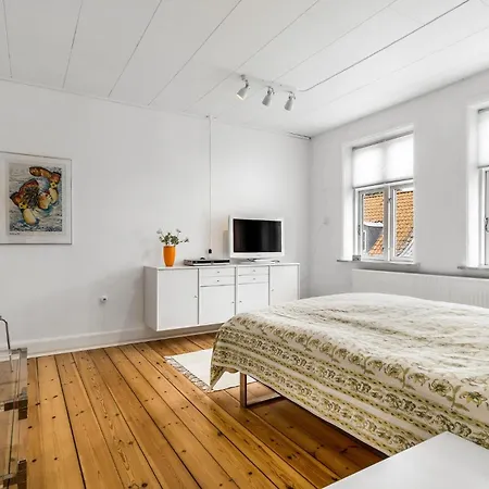 2 Bedroom Cozy In Holiday home Stubbekobing